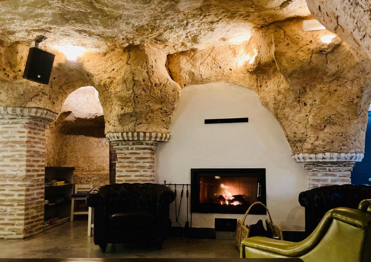 Casa Rural Cueva El Nido Casas de Fernando Alonso 外观 照片