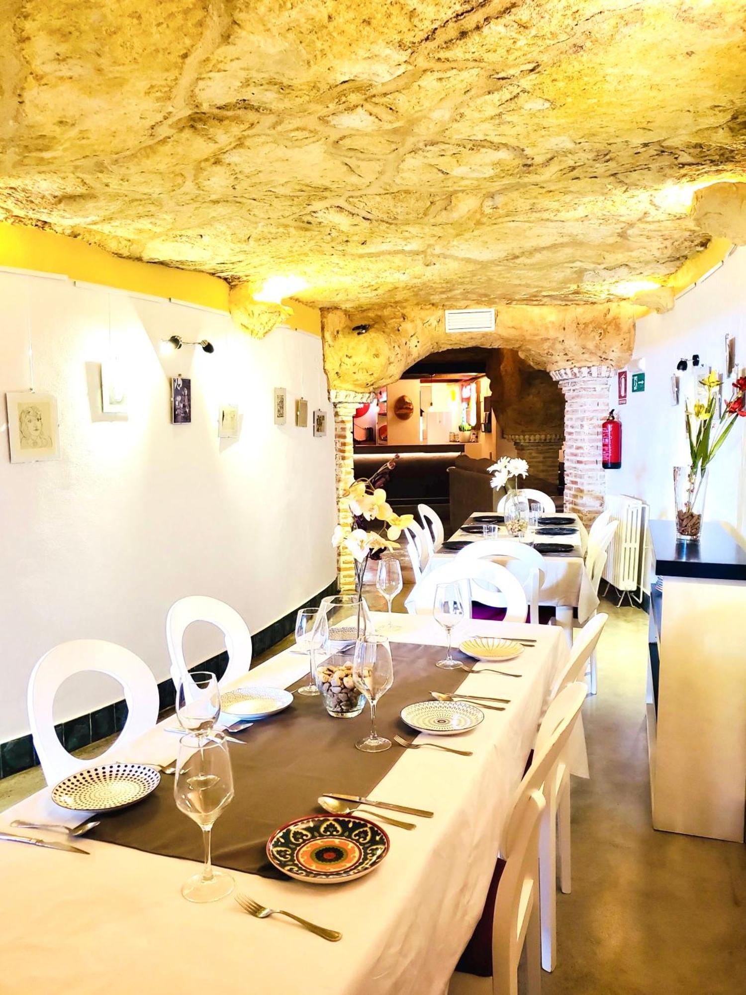 Casa Rural Cueva El Nido Casas de Fernando Alonso 外观 照片