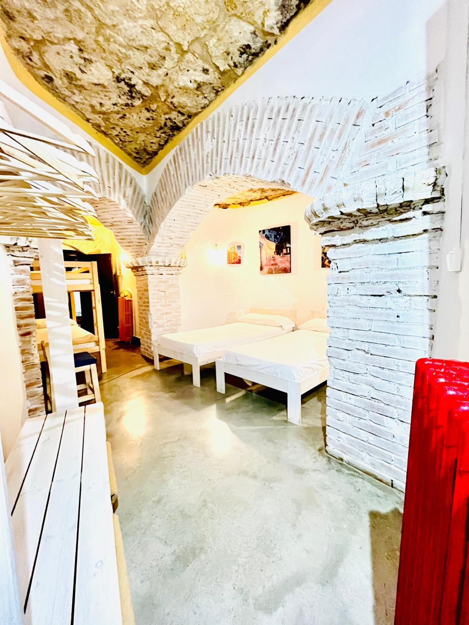 Casa Rural Cueva El Nido Casas de Fernando Alonso 外观 照片